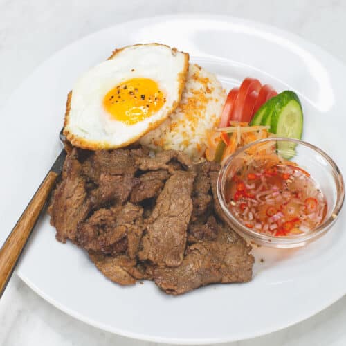 Filipino dish Tapsilog